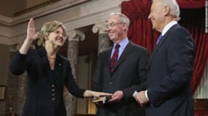 Elizabeth Warren overtakes Joe Biden in new Iowa poll