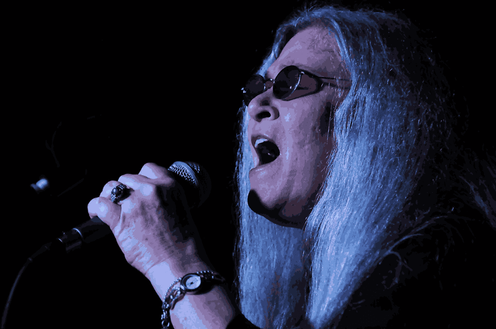 Donna Godchaux Reunites With Grateful Dead Legacy in Surprise Tribute Performance