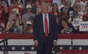 Trump Voter Goes on CNN to Slam President’s ‘Racist’ and ‘Dehumanizing’ Somali ‘Garbage’ Comment