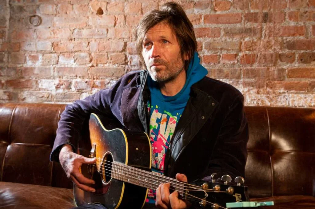 Lemonheads Singer Evan Dando Hospitalized for Mental Health Issues, After Fan Posts Account of Receiving Unsolicited Sexual Videos